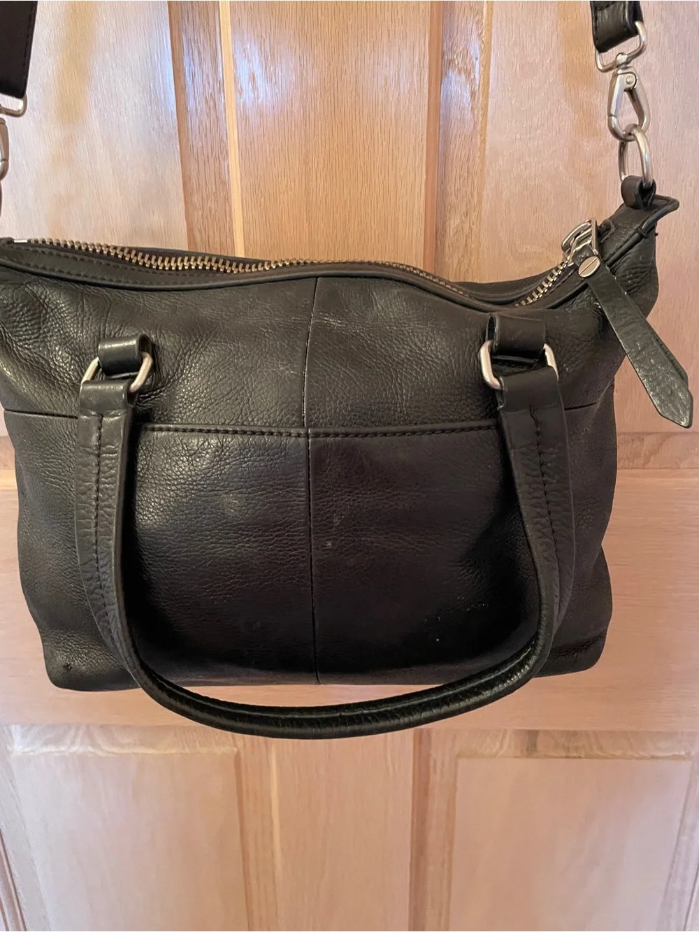 Fossil Black Pebble Leather Women’s Shoulder Bag with Crossbody Strap